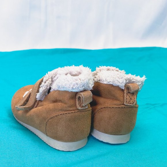baby GAP Warm Fur Lined Winter Booties Shoes Boots | Infant 4 | Unisex UGG Style - Picture 4 of 9